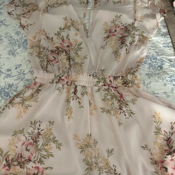 Floral V-Neck Romper - Picture 3 of 3